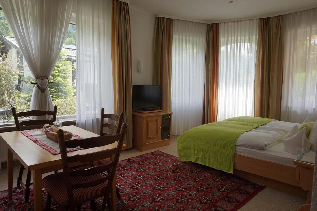 Hotel Garni Liberia Όμπερσντορφ Εξωτερικό φωτογραφία